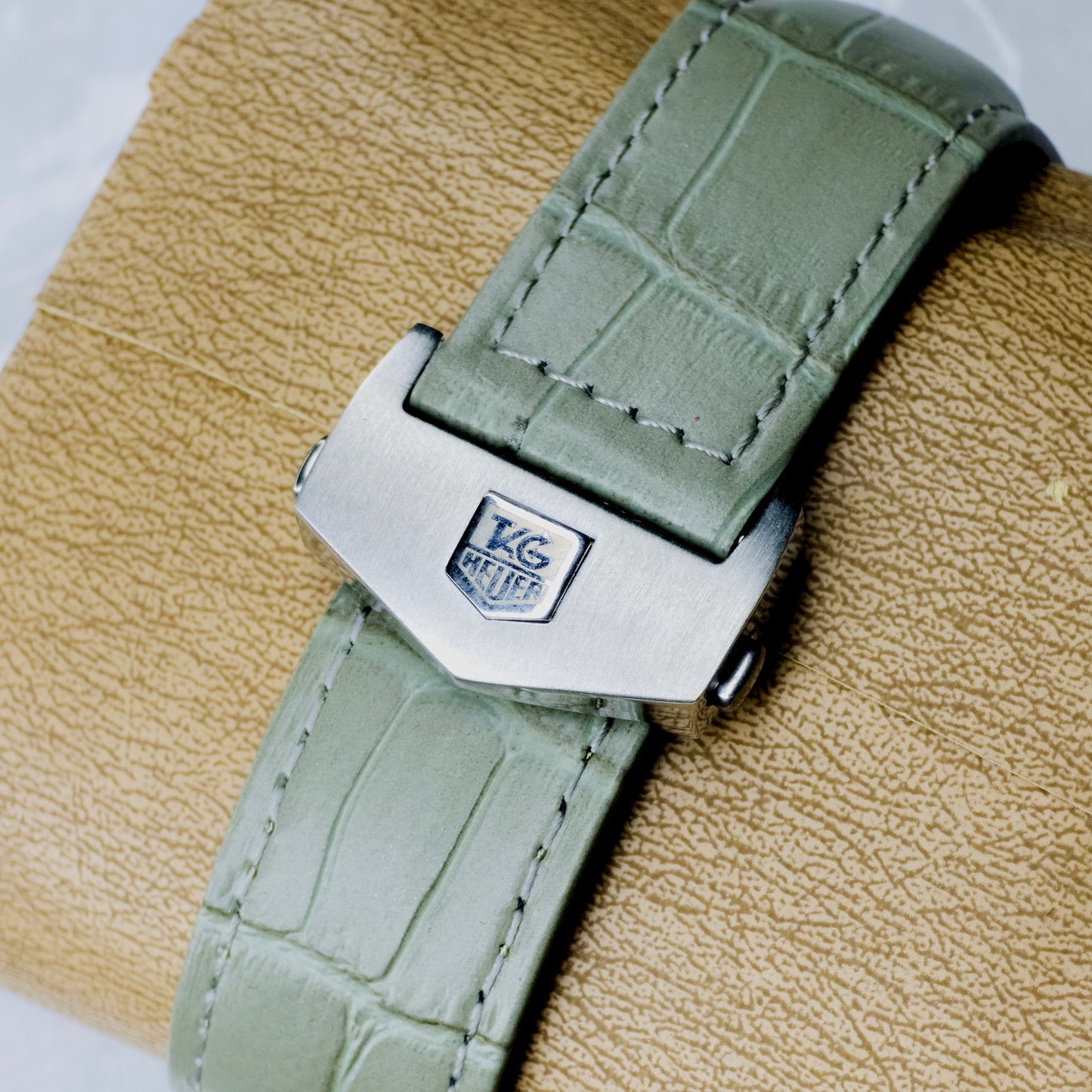 TAG CARRERA Chronograph Quartz Watch | TAG Watch 211 A