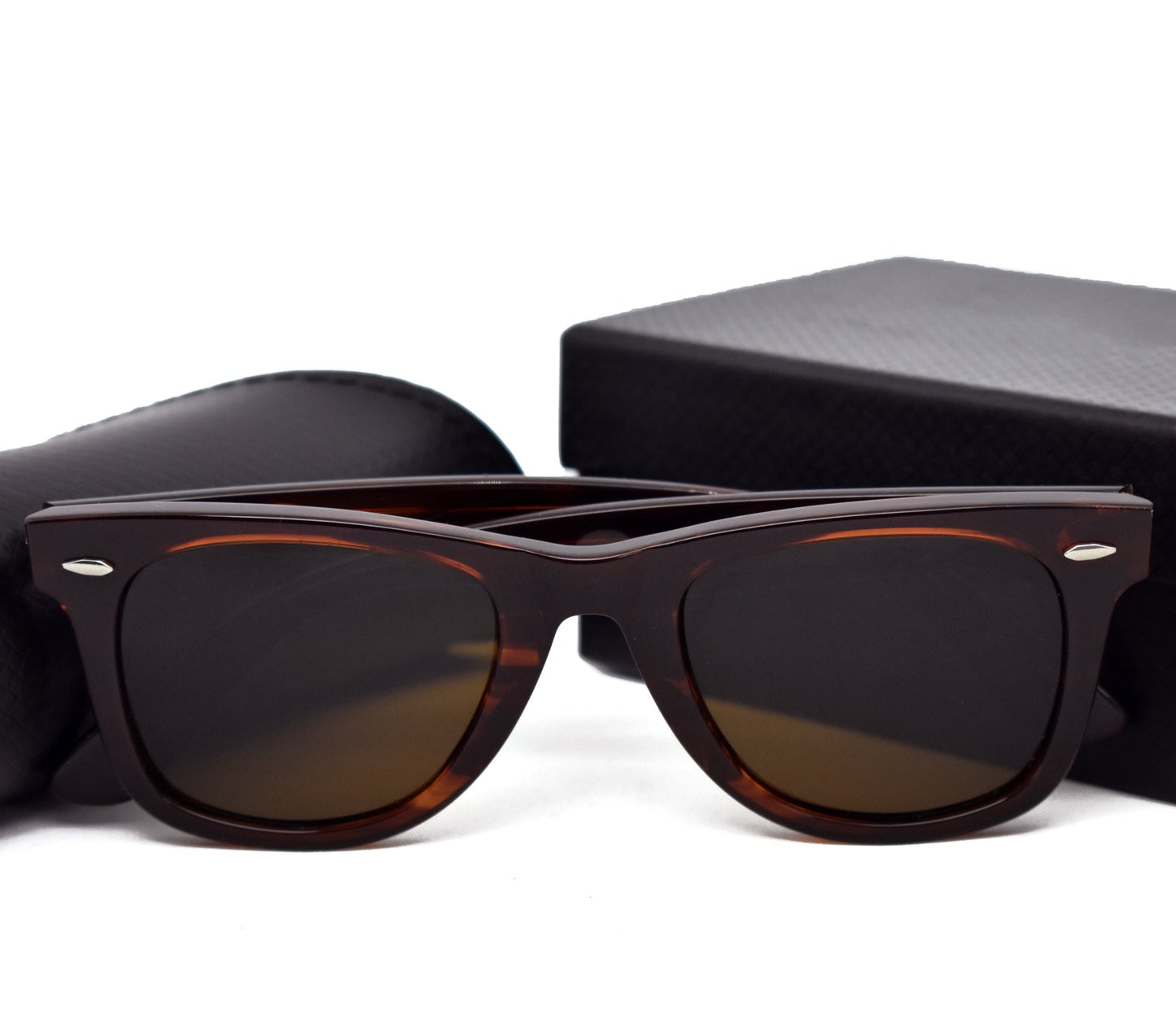 Premium Quality Wayfarer Style Business Class Stylish Sunglass | RB 141