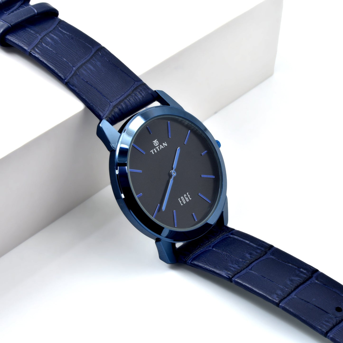 TITAN Ultra Thin Quartz Watch | Titan Watch 1001