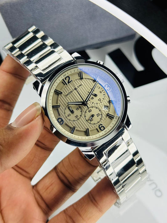 Mont B Watch 07 A